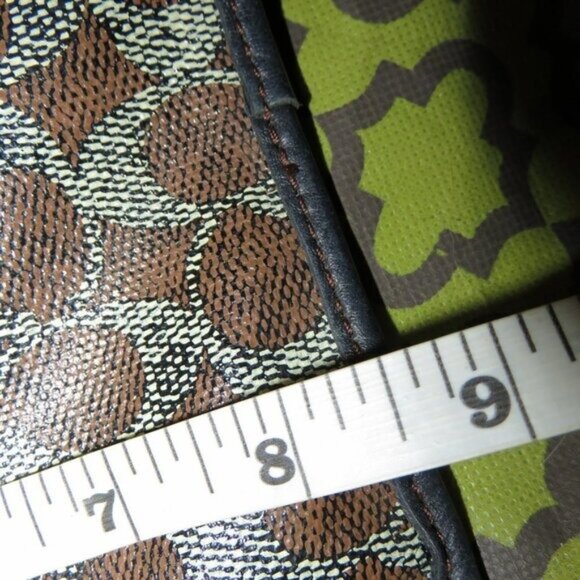 COACH Snake & Signature Coated Canvas City Tote w/ matching zipper pouch - Picture 14 of 16